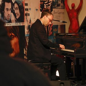 ® Rafael Sampedro