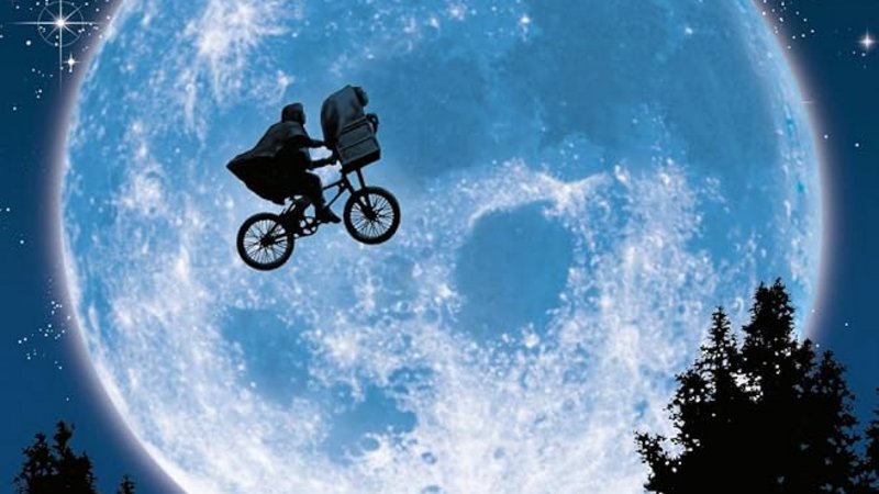 E.T. the Extra-Terrestrial / E.T.